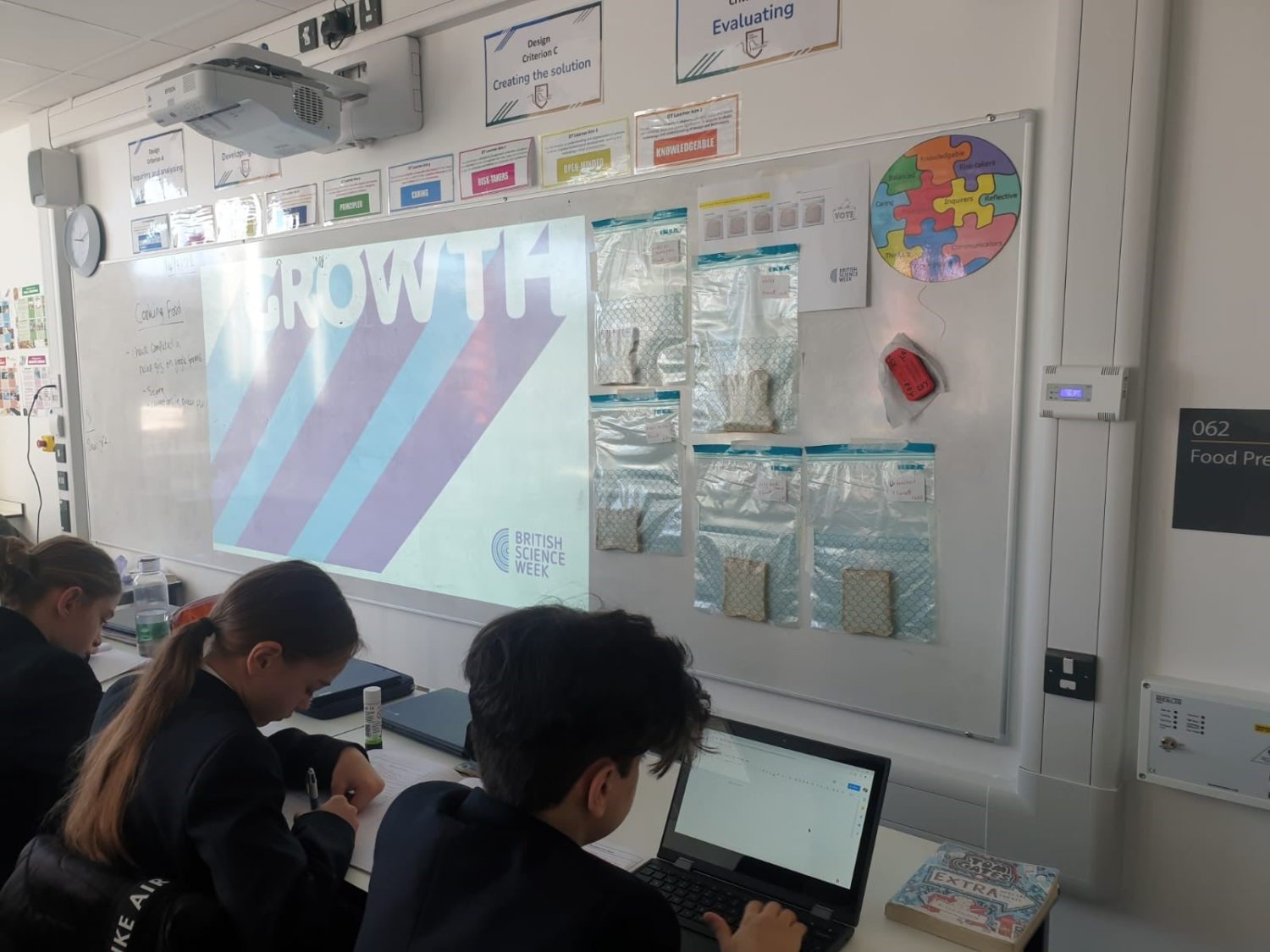 Students learn about the theme of 'Growth' for British Science Week 2022.